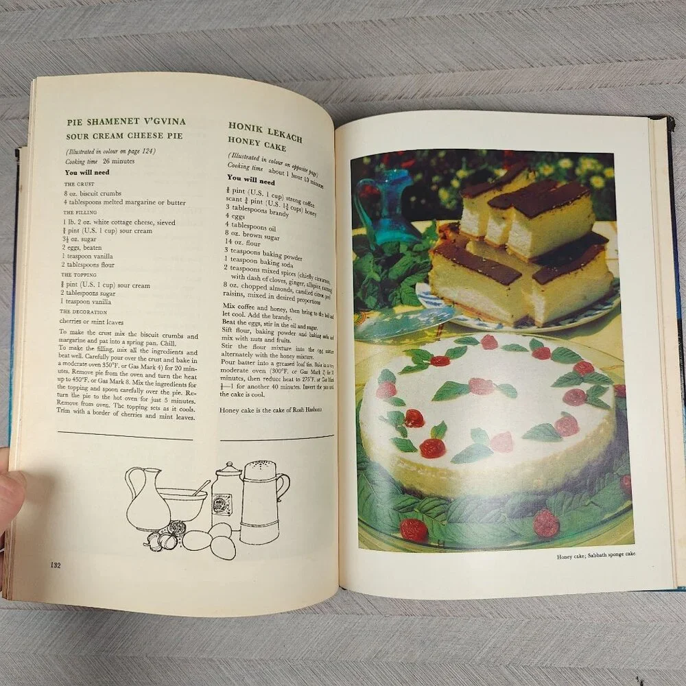 Jewish Cooking For Pleasure Molly Lyons Bar-David Vintage Hardcover Cookbook